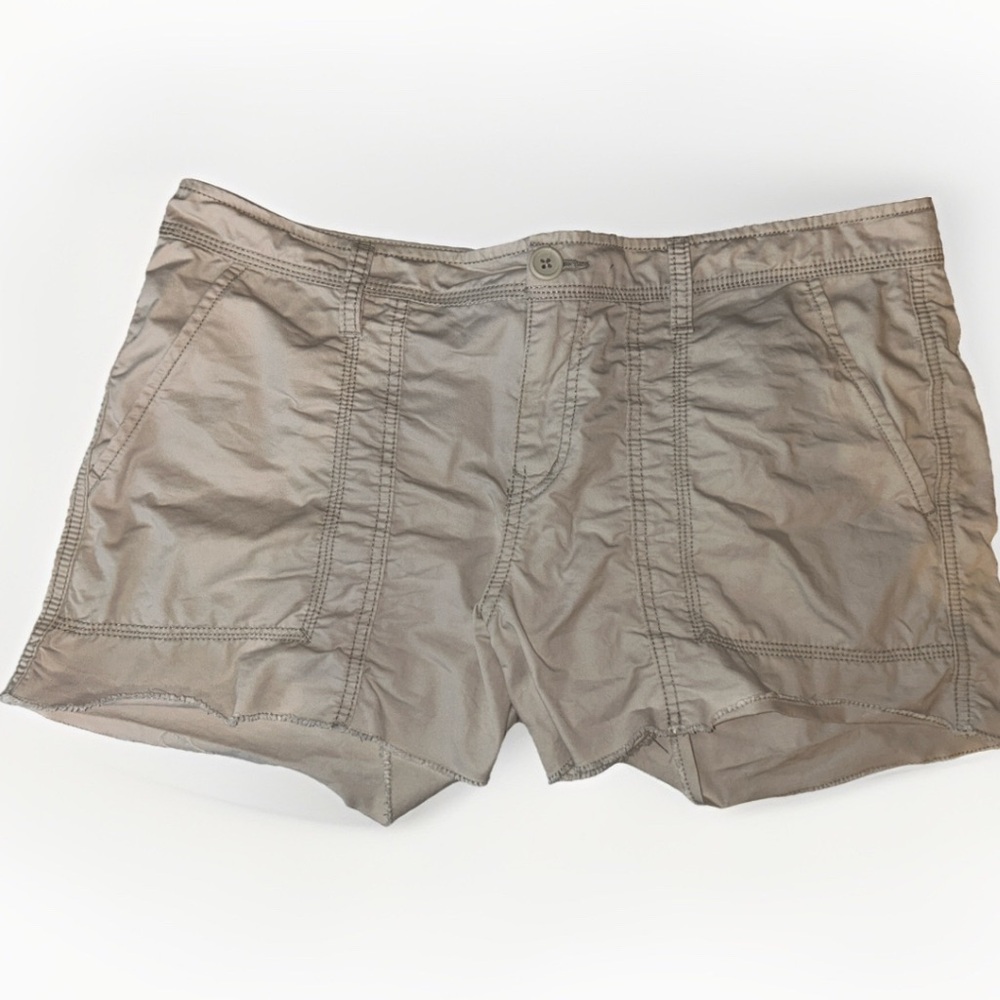 Old Navy Utility Shorts Studded‎ Y2K 12 Khaki Tan Cargo Raw Hem Gorpcore